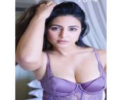 Hina Khan Massive Cleavage from hina khan porn pics