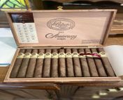 Fresh box of Padron 1964 Exclusivos Maduro. What’s your favorite size in these? from dayami padrón