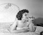 Spanish actress Carmen Sevilla in 1950 from jonalyn sevilla lyninii