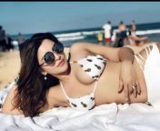 Aex bomb shama Sikander from reallifecam aex
