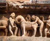 Image of Ancient Indians taming horses in 1000 BC from indians web