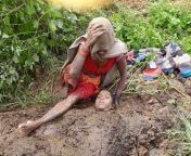 Girl electrocuted and died due to lightning. Mother buried her body in cow dung hoping that cow dung will extract charge of lightning from raiko lightning