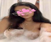 A sweet,nerdy,kinky,horny brown nri Indian gf from hot indian gf sending nudes
