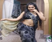 Desi Beauty! #Navel #belly #tummy #lust #nsfw from desi girlfriend navel fetish compilation