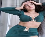 A dress with a navel cut out? from poorna sexy bothroom dress open sens navel