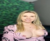 I hope you think DD tits are sexy from xxx heidieos you tube comic news anchor sexy pg