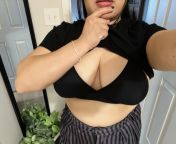 Black bra &amp; DDs from arab girl black bra boobs