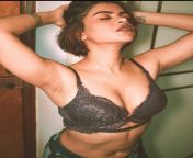 Dj Rhea hot Navel from malayalam actress kousalya shivasankar hot navel