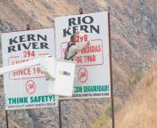 In 1985, Merle Haggard sang about the Kern River, a “mean piece of water” near Bakersfield, CA (my hometown). Here is an outdated photo of the sign at the entrance to the Kern River Canyon; as of today it has claimed 317 lives since 1968. from 388bet【sodobet net】 kern