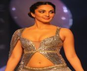 KIARA ADVANI ENTERS THE GAME AND RAISING THE LEVEL?? from kiara advani nude fake hdfe and 1om and son bd sexxx