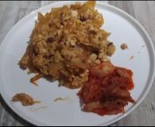 Sriracha Chicken breast, basmati rice with mixed beans, kimchi from basmati d3si
