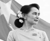 We want our leader back !!! We must fight for Democracy! We must fight for our Freedom! We must fight for our Future! #SaveMyanmar #AungSannSuuKyi_government #CivilDisobedienceMovementMyanmar https://t.co/xHuSkdd5Dp from khasi fight