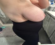 Side boob shot of my earlier pic from hot aunty side boob pic