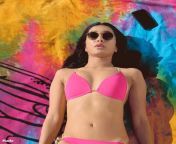 Sharaddha Kapoor navel in bikini from sharaddha kapoor sex in swimming pool