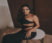 Esha gupta is one sexy stepsister ?. She gives me the vibe of a sexy porn??. from neha kakar sexy porn