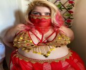 Do you like a chubby latina in arabian dress? from ankita lokhande boobs show in arabian dress
