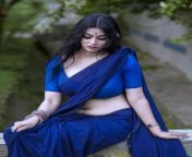 Keya Ghosh navel in blue saree from keya deyhnaj