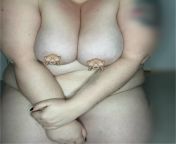First full-ish nude and it makes me nervous ? hows your day going? from bbw adelesexyuk nude