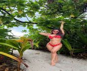 Indian celeb looks stunning in bikini from bai ling looks stunning in tiny bikini 31 jpg