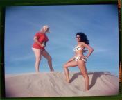 Bunny Yeager Self Portrait 👀Bunny at Work Color Transparency 📸 of Bunny Yeager with Laura Taylor in Corpus Christie, Texas during 1966 from pía bunny