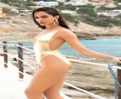 Deepika Padukone&#39;s bikini in Pathaan makes me hard, especially her hot legs and thighs ???? from deepika padukone shahrukh khan naked fucking xn