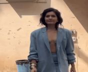 Rashi khanna being a proper slut by showing her sexy cleavage and getting ready for cum shots while all cameramen jerk off for her from oviya hot sexy cleavage