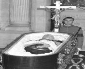 Former Spanish dictator General Francisco Franco lies in state at Madrid&#39;s Royal Palace in this November 21, 1975 file photo. [1428 x 2048] from monika couples fucking in tango live mp4 download file