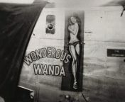 B-24 Liberator “Wonderous Wanda” #562 44-40562 of the 11th Bomb Group, 431st Bomb Squadron, Okinawa, 1945 from six bomb リ・チョン