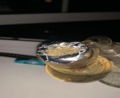 Yall ever hit kief bowls like this when youre out of flower but your grinder got lots of kief from your grinder