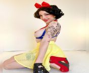 Snow White from Snow White and the Seven Dwarfs by Kera Bear from fubb kera