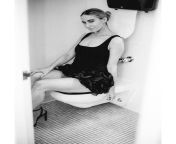 God damn…Nikki is so sexy she even makes a toilet sexy… from nikki sexy small xx desipapa çom