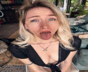 Im that blonde that sucks you dick when you are sad from blonde teen sucks di