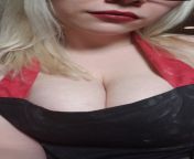 (OC) A little cleavage while I was baking last night from indian aunty cleavage while workingarak mahta all actrrss xxx image