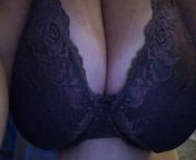 Wife&#39;s new bra 42DDD from aunty bra inskirt