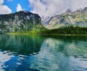 [OC] [4608×3456] The Königsee in Bavaria, Germany. Said to be the cleanest lake in germany, you can drink the water without any risks. from xxx germany sexani sex xcc xxx筹
