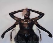 Fetish Art! I [F] have been editing my photos lately and layering them, here&#39;s one in full latex and four arms ? from gwen and four arms