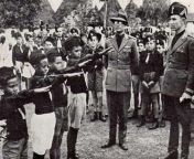 Eritrean kids doing nono German salute 1940s from labarin shafa nono