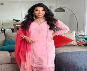 Jasmine sherni in salwar kameez for her upcoming Brazzers scene from kameez pant