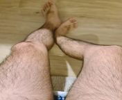 32m for 18-28yo boy/sub to worship my legs and feet from 18 girl boy