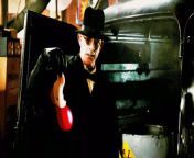 In Who Framed Roger Rabbit (1988) Christopher Lloyds gloves in the famous Dip scene hints at the films big twist. explanation in comments. from halfaouine boy of the terraces 1990 movie explanation in bengali full movie