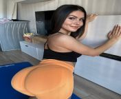 I&#39;m a cute college girl with a big, hungry ass. Would you spank her? from fsiblog punjabi college girl with her c