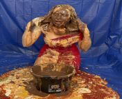 This head dunking marathon was such an amazing Sploshing session! This is the Brownie Batter bucket, perfect texture for full coverage. Whod love to see me pour it straight over my head and trash this beautiful dress ????????? from this head was nasty