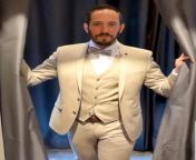 BIG BULGE IN SUIT from gay big bulge suit