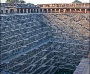 Chand Baori, the largest and deepest stepwell in India. It consists of 3500 narrow steps over 13 stories and extends 30 m into the ground. The oldest parts of the stepwell date from the 8th century, while the upper stories with the columned arcade aroundfrom chand tare phool shabnam dj