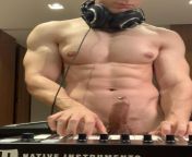 Age: 22 Would you like me to be the DJ at your parties? ?? from dj models arah nudeam sexww 14