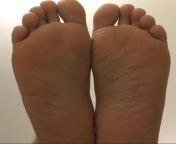 Feet in the DC area! 33 year old Asian guy looking for foot/tickle fun in the DMV area. Lets chat! from area