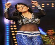 Shriya Saran navel in black and blue outfit from shriya saran navel pres