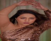 Hina khan from hina khan flaunts huge cleavage ekta kapoor diwali party videos downloads