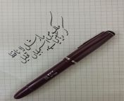 NPD: Dollar 717 Qalam, a Pakistani-made pen with an italic nib for writing in Urdu and other Arabic-based scripts. Tried my hand out at nastaliq handwriting after a very long time! Like the 717i, this also costs around 30 US cents. from urdu speaking gir