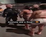 Em Vila Velha (ES), Guarda Municipal xinga e algema mulher grávida e atira spray de pimenta no rosto de idosa from mulher grávida